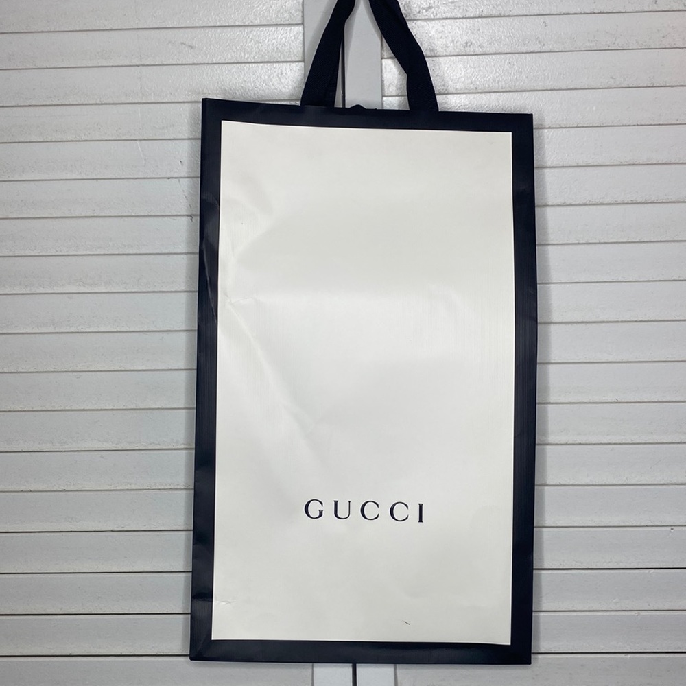 Gucci shopping bag